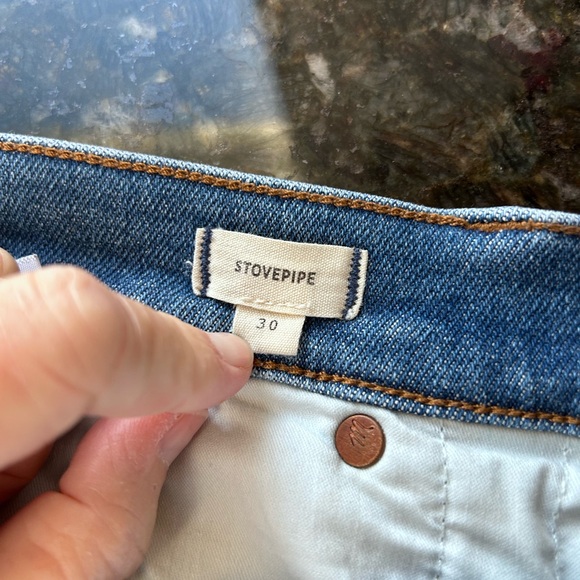 Madewell Stovepipe Jeans. Classic medium wash. High waist. Straight leg. Size 30 - Picture 11 of 16